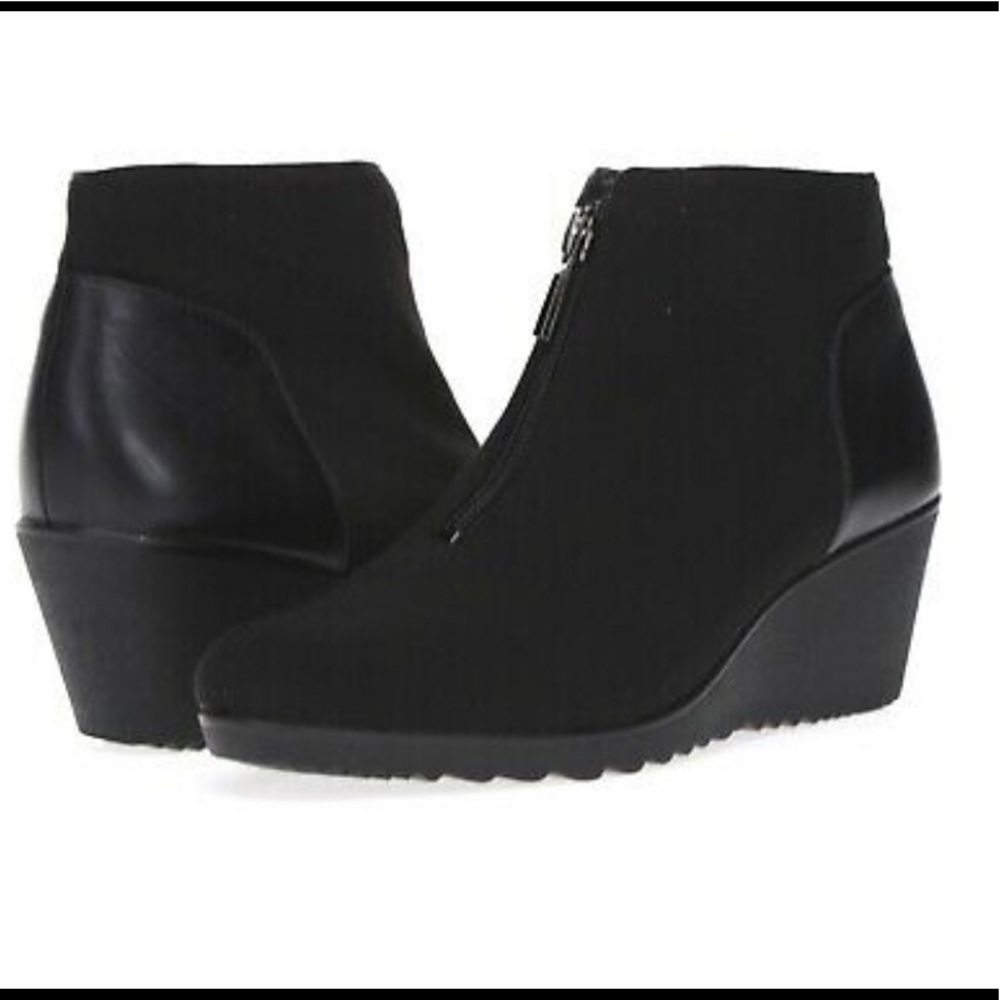Munro “Rachael “ Black Booties